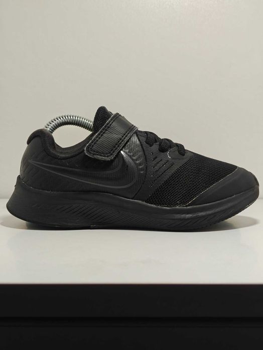 Чорні кросівки для хлопчика Nike Star Runner 2, р.27,5