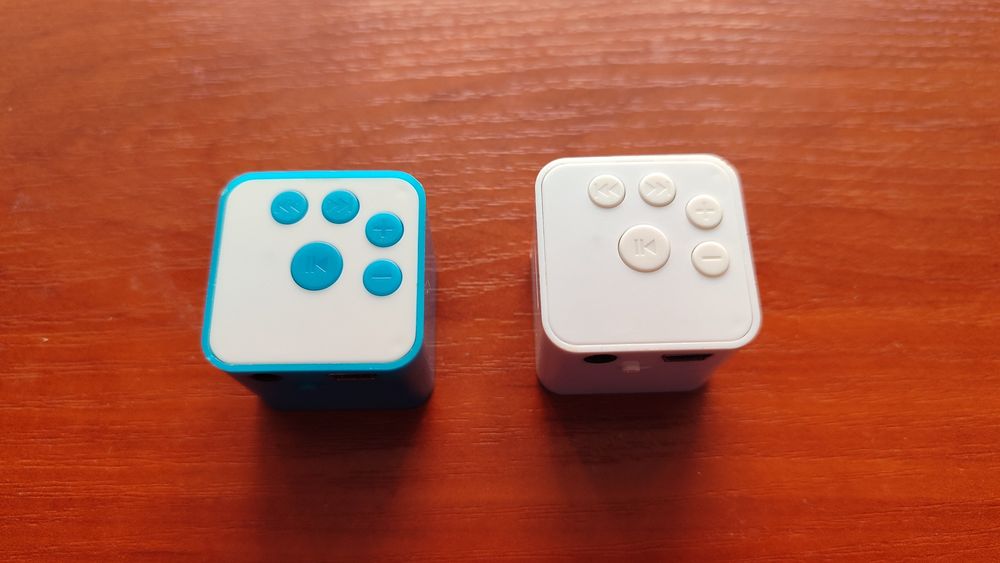 Портативні міні колонки на карту памяті MicroSD