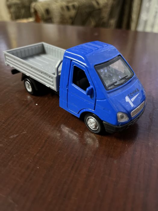 Машинки колекційні