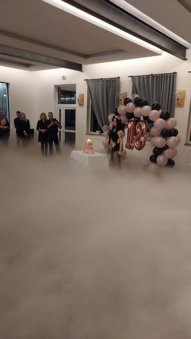 Fotobudka i ciężki dym