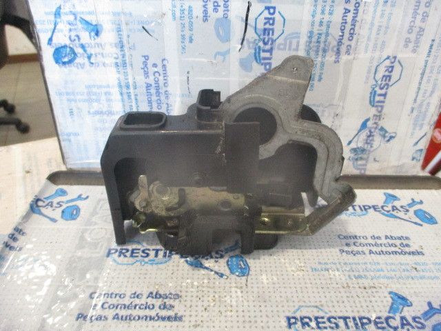 Fechadura / fecho porta trás esquerdo KIA Picanto (BA)