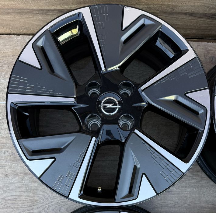 Opel R17 4x108 ET32 7J Corsa Peugeot 208 Citroën C3