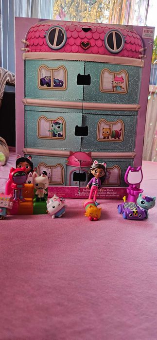 Koci Domek Gabi Figurki Niespodzianki GABBY'S DOLLHOUSE