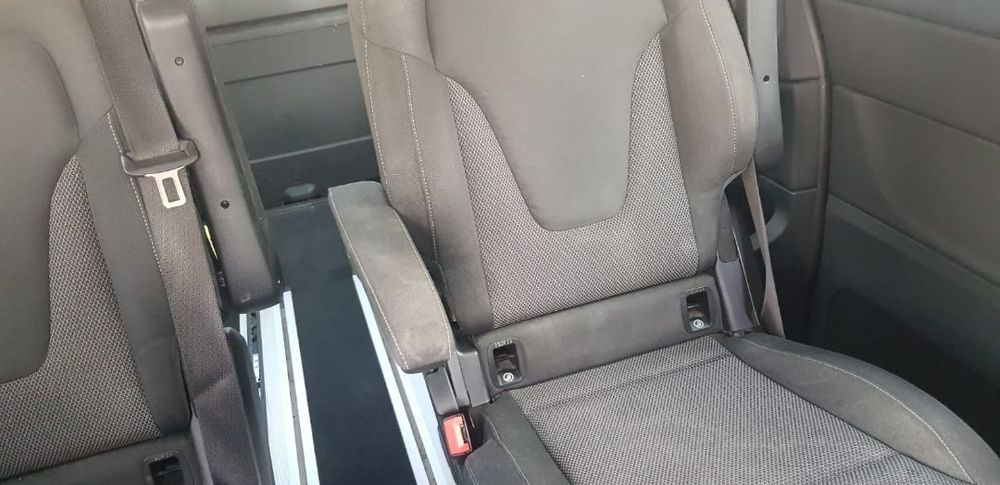 Fotele boczki sufit szyny podłoga komplet wnętrze środek Mercedes W447 V klasa Vito 2.2 CDI