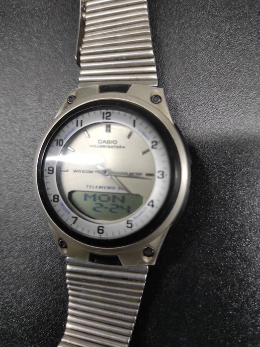 Часы Casio на ходу