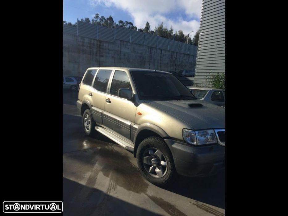 Nissan Terrano II 3.0 DI longo de 2003 para peças