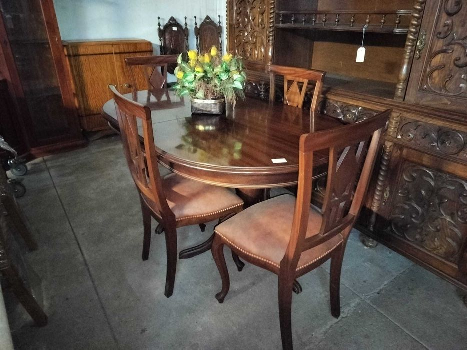 Sala de Jantar Completa em Madeira