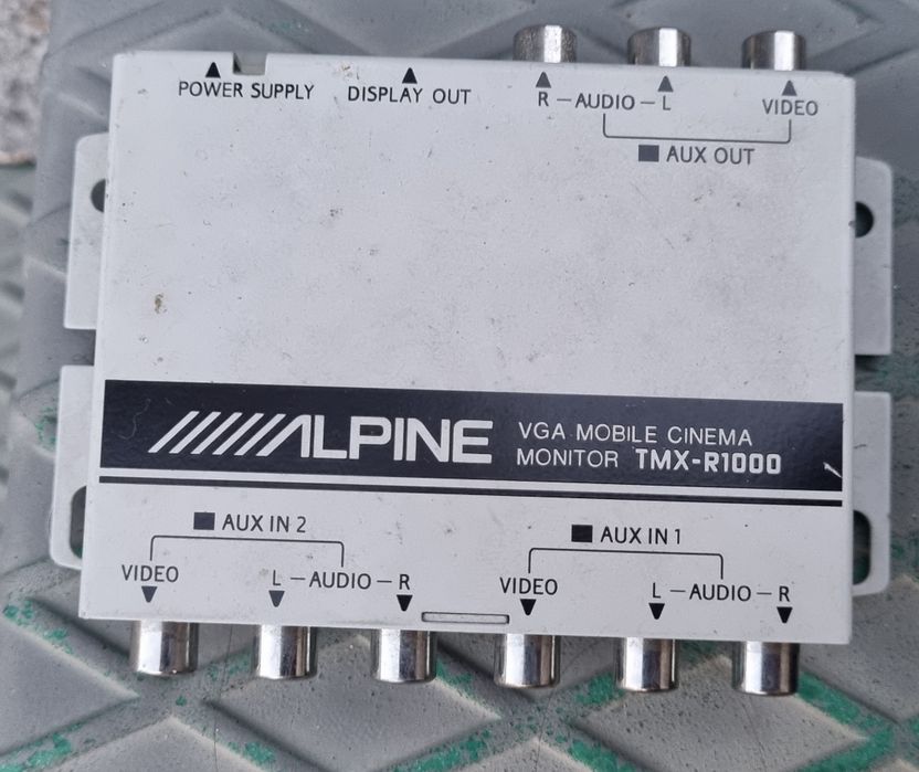 Sistema DVD/CD e TV Alpine