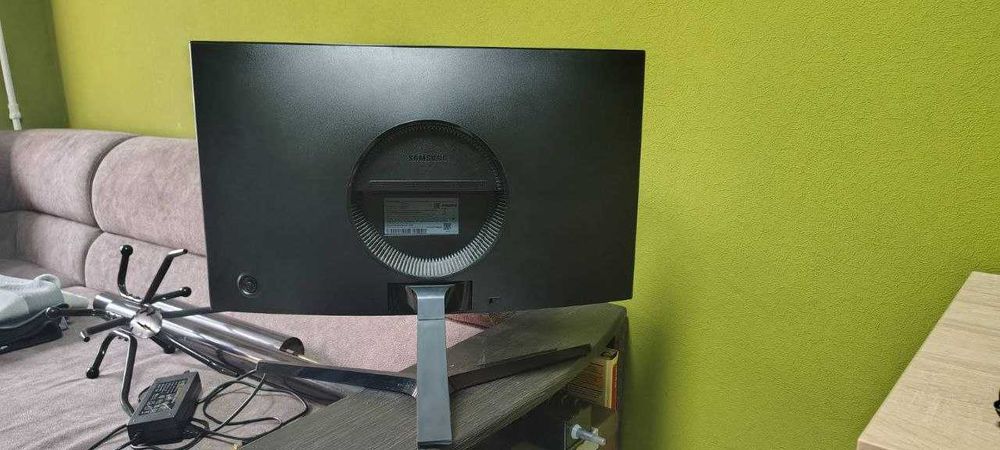 Mонитор 23.5" Samsung Gaming C24RG50 (LC24RG50FQIXCI)