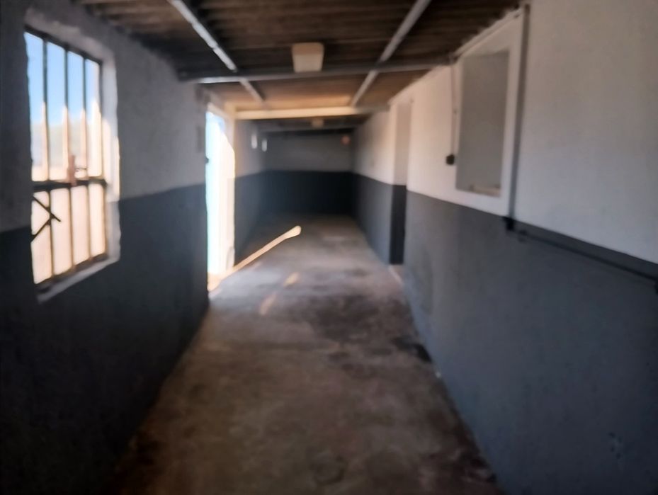 Arrenda se armazém