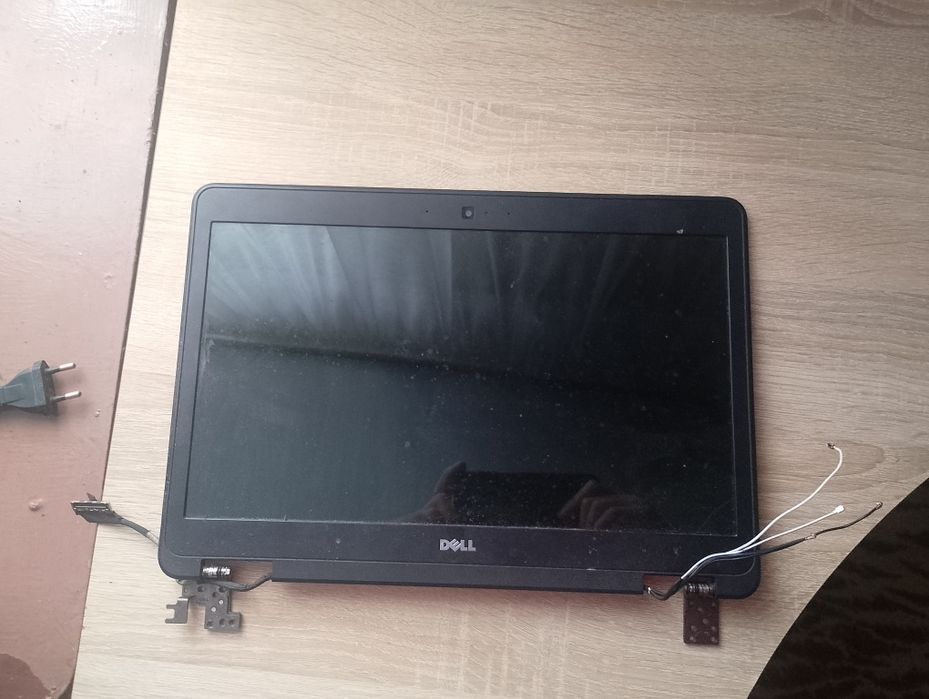 Екран DELL продаю