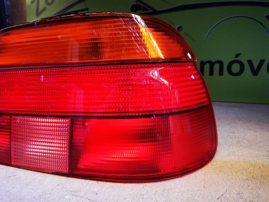 BMW SÉRIE 5 E39 FAROLIM DIREITO - FT238