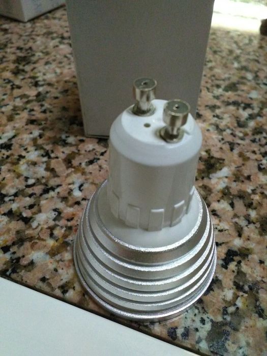 Led gu10 com comando425700912351815681