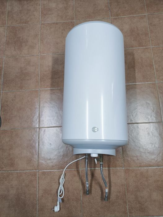 Termoacumulador elétrico vertical de 80l