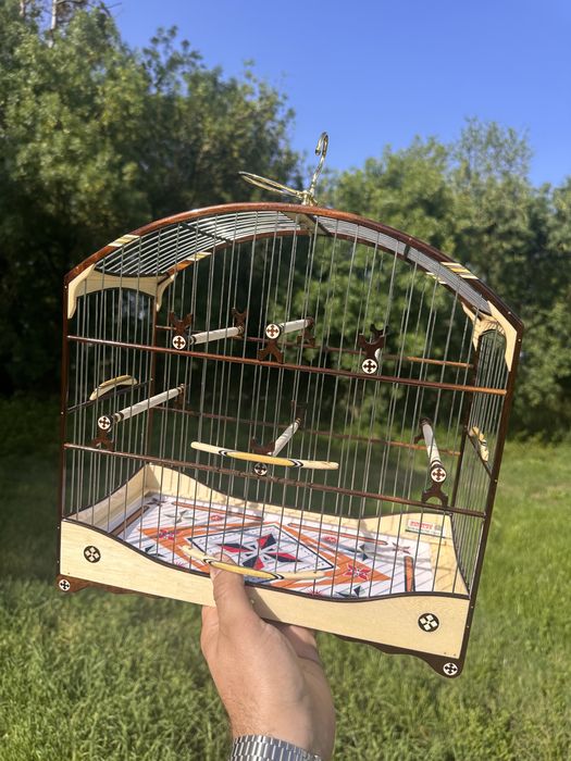 Gaiola de madeira, exclusiva em Portugal