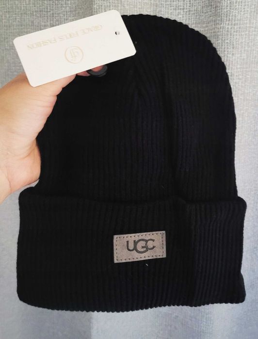 Grace focus fashion czapka Czarna z naszywką ugc Nowa