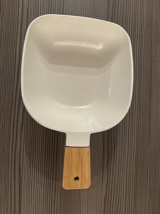 Miska do serwowania z raczką marki Home and You