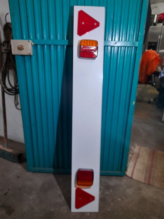 Placa de luzes LED para atrelado