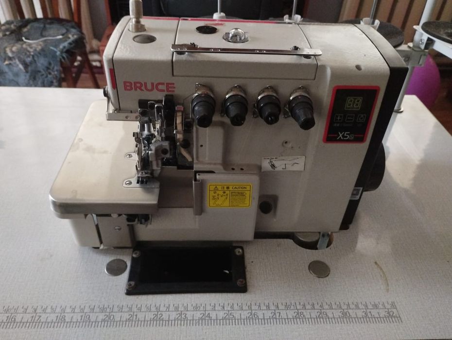 ОвелокBRUCE X5S-4-M03/333 высокоскоростной 4-ниточный промышленный