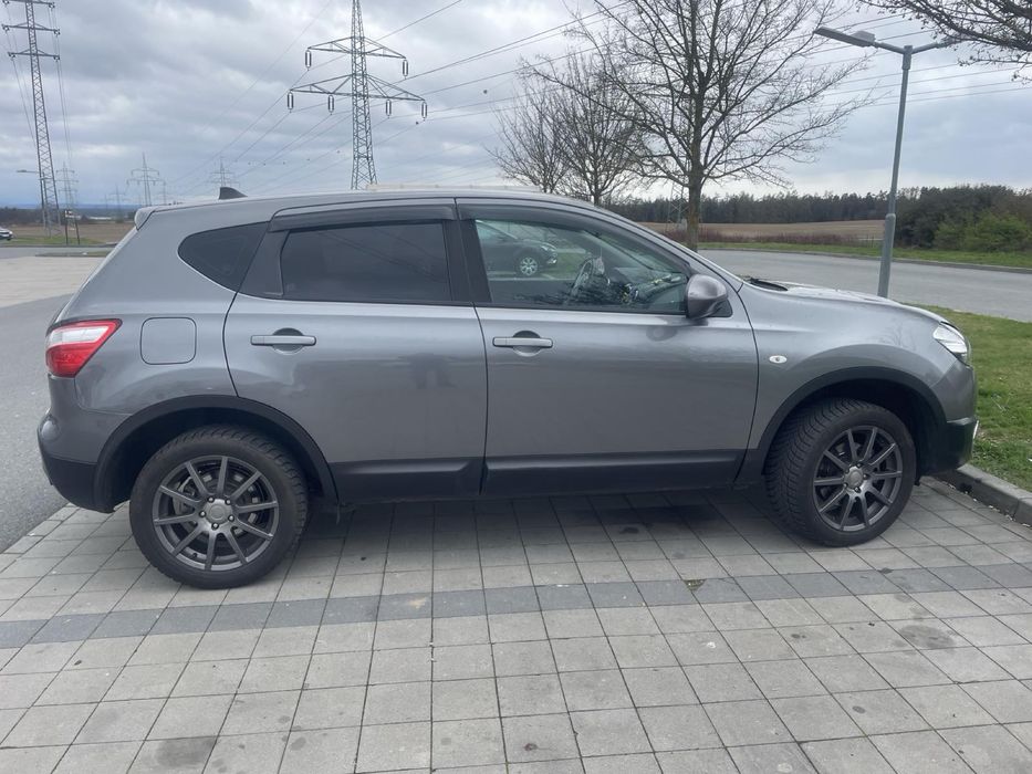 Nissan Qashqai..