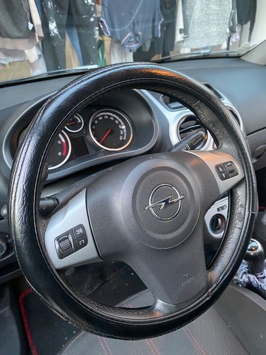 Opel corsa 1.3 cdti
