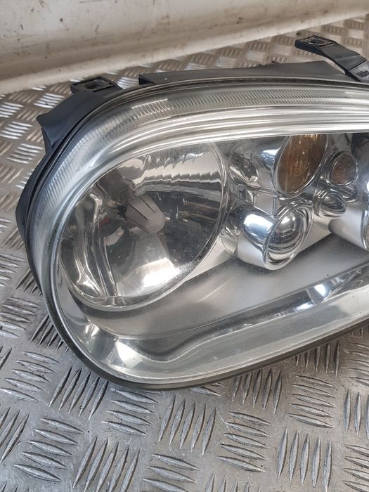 Lampa Prawa Przód 1J1941016B Vw Golf Iv 98R- Europa