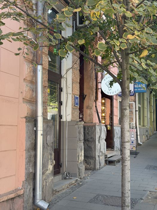 Продається приміщення є стабільний орендарь цетр міста