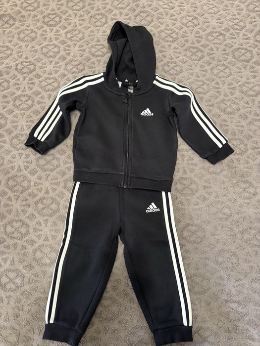 Спортивний костюм Adidas