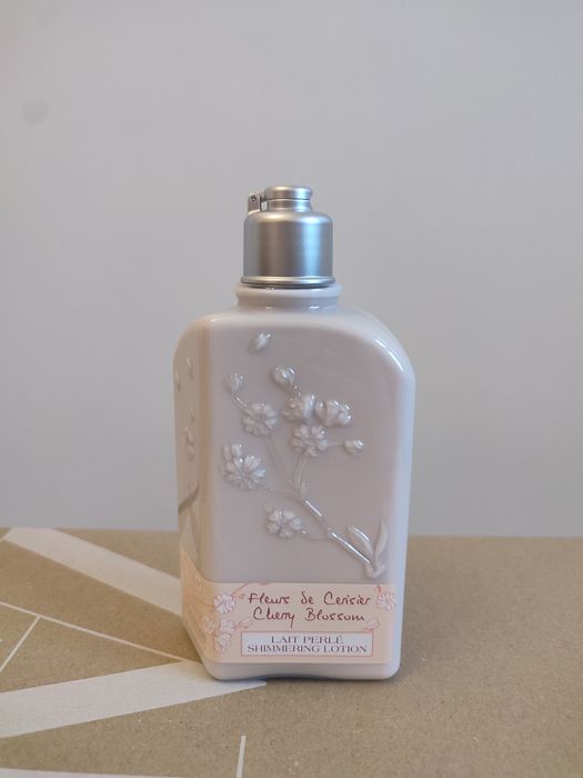 L'Occitane Mleczko do ciała Fleurs de cerisier Kwiat Wiśni 250 ml