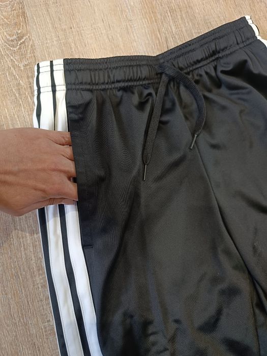 Спортивні штани джогери від Adidas