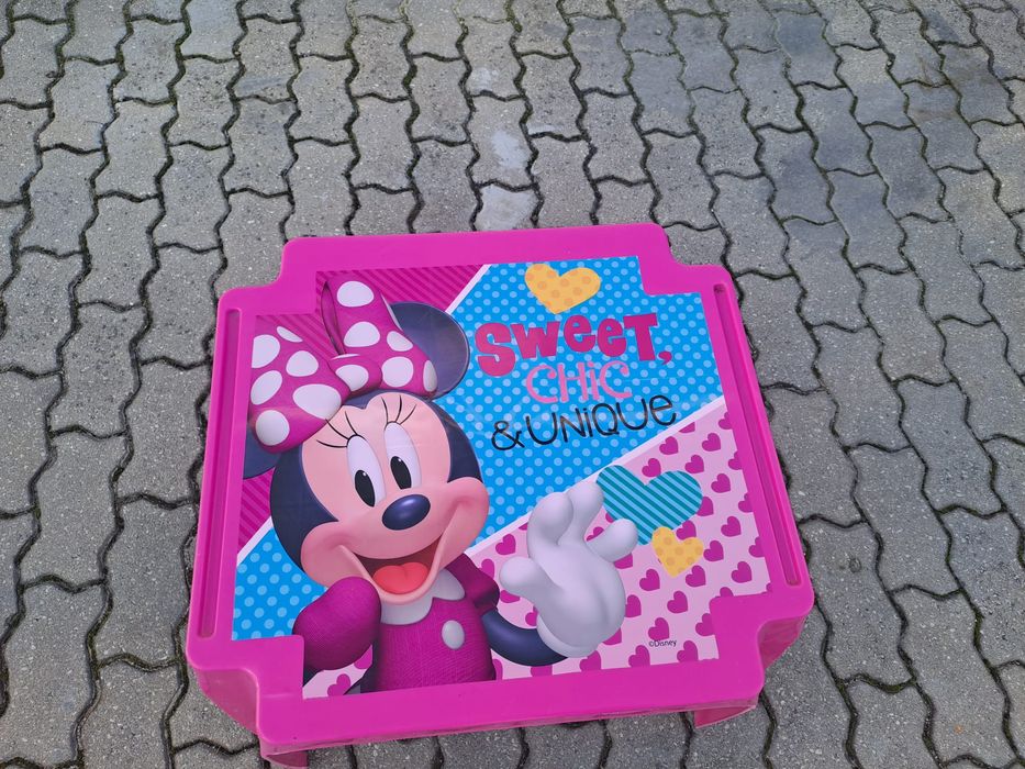Mesa de atividades Minnie