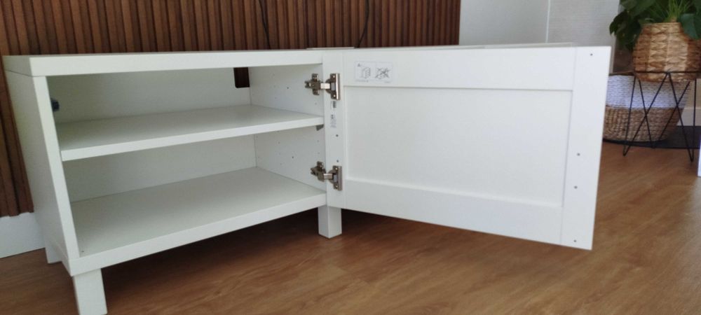 Móvel televisão IKEA BESTA