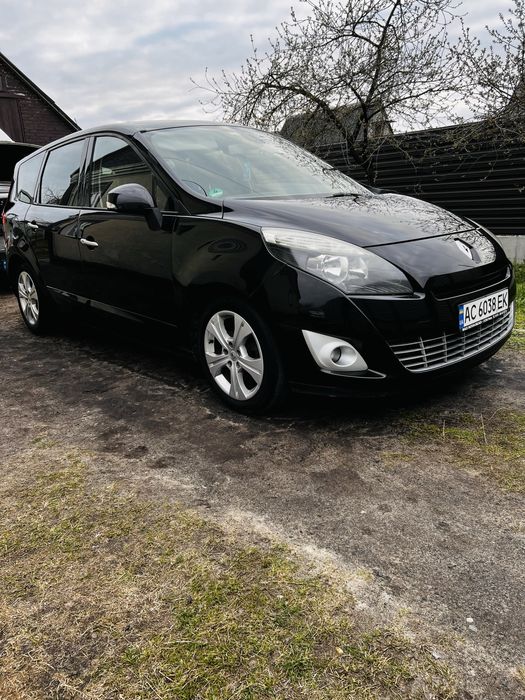Продам Renault Grand Scenic