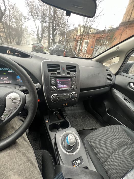 Nissan leaf 2017 года 30 кВт
