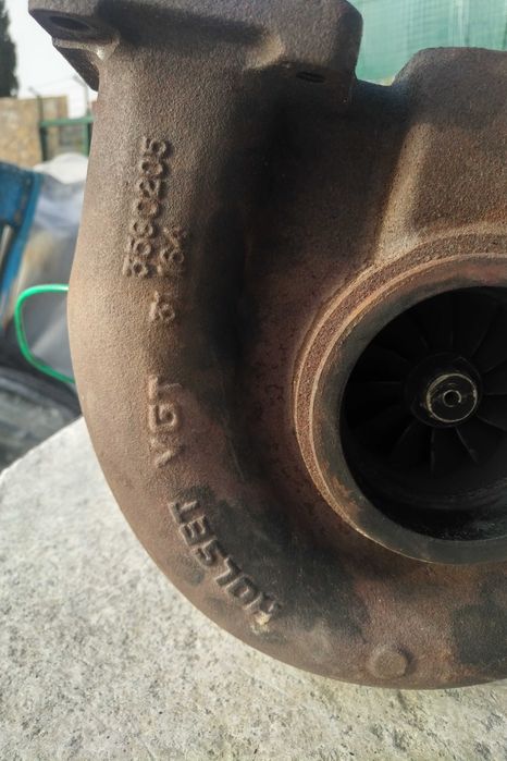 Turbo Holset HY55V tractor Iveco Eurotech / Eurostar / Stralis 440E43.