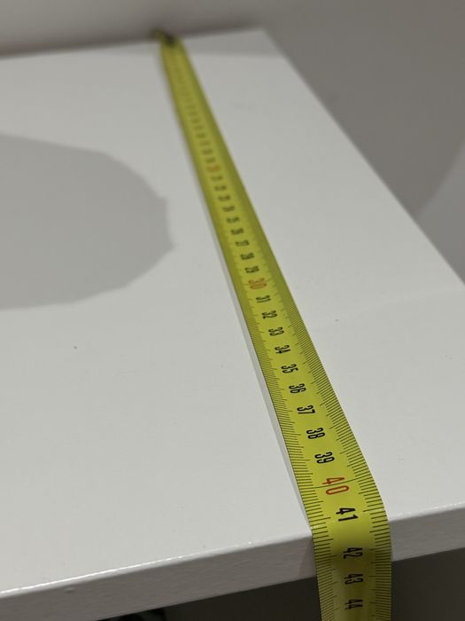 Movel branco com 2 gavetas