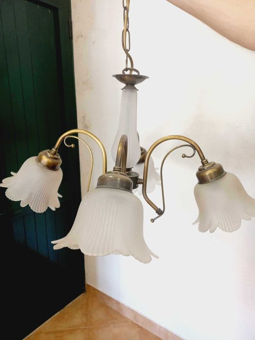 Candeeiro Antigo em bom estado