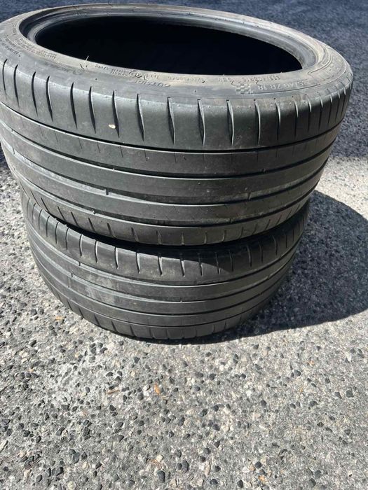 235/40/18 Michelin 2 pneus