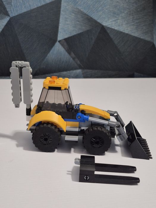 LEGO City 30685.