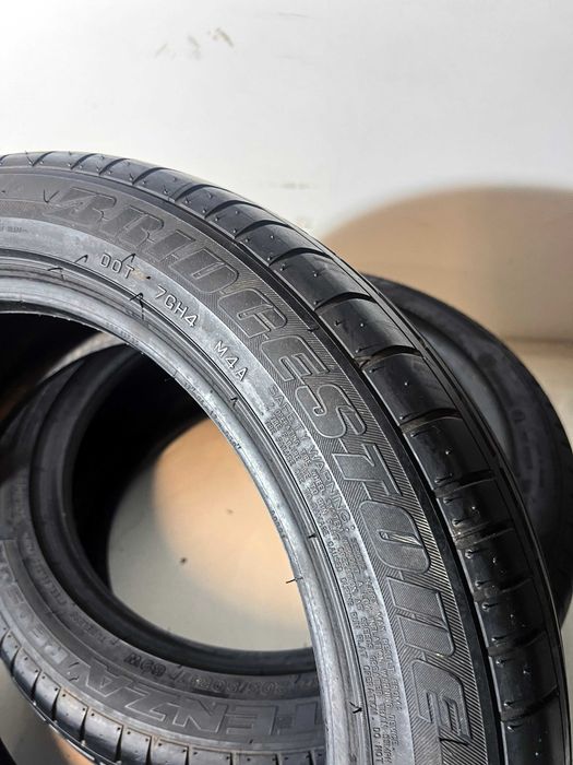Pneus Bridgestone Potenza RE050A - 205/50/17 - Como NOVOS