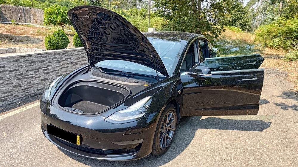 Tesla Model 3 Dual Motor Long Range AWD