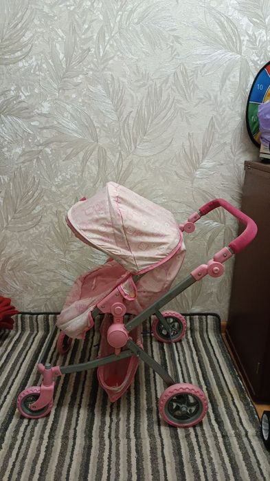 Візочок для ляльок