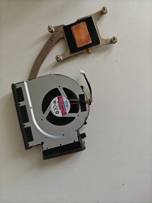 Система охолодження ноутбука Lenovo T520 та інші