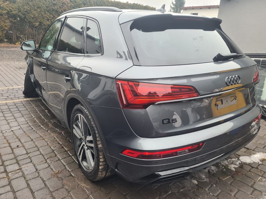 Audi Q5 Kamery 360 pneumatyka head-up bang olufsen S-Line