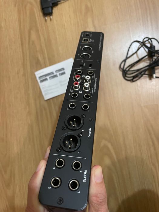 Behringer UMC404HD — Interface de Áudio USB como nova