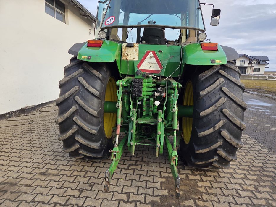 8200 джон дір john deere