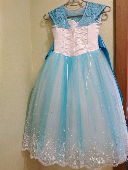 Продам нарядное платье