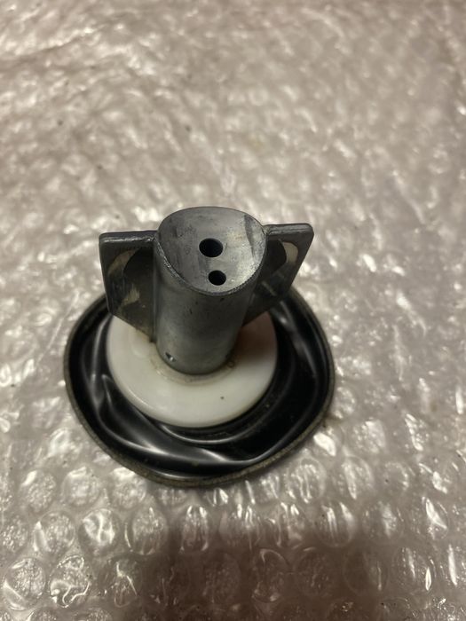 Kawasaki EN 500 / KLE 500 / GPZ 500 S membrana gaźnikowa C538