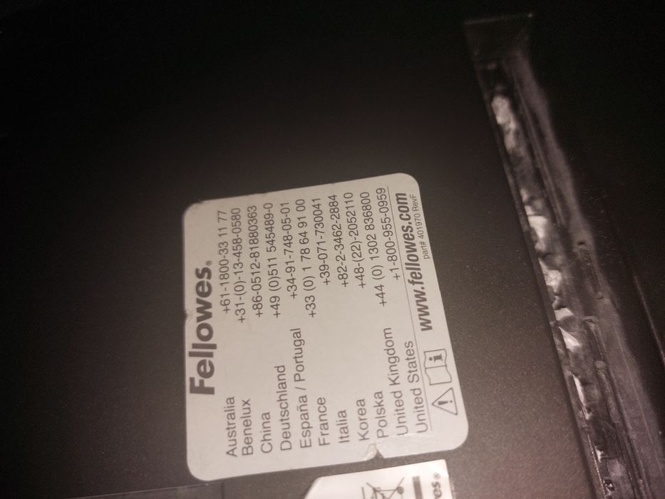 Уничтожитель бумаги шредер дробилка