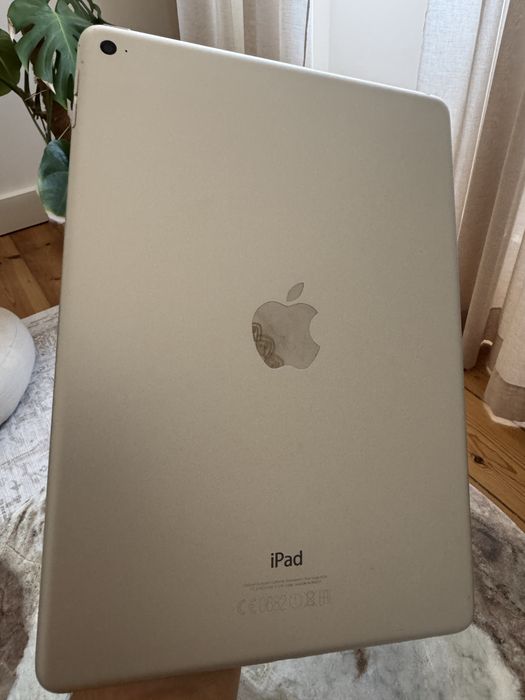 iPad Air 2 com capa